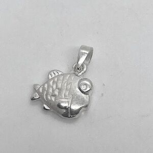 Vtg Sterling Silver 925  Zodiac Pisces Fish Animal Charm Pendant | .7”